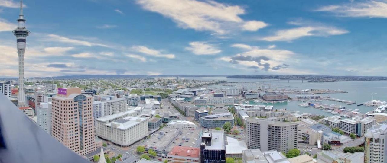 Magnificent Harbour View Skytower View Apartment In Cbd Auckland Exterior photo