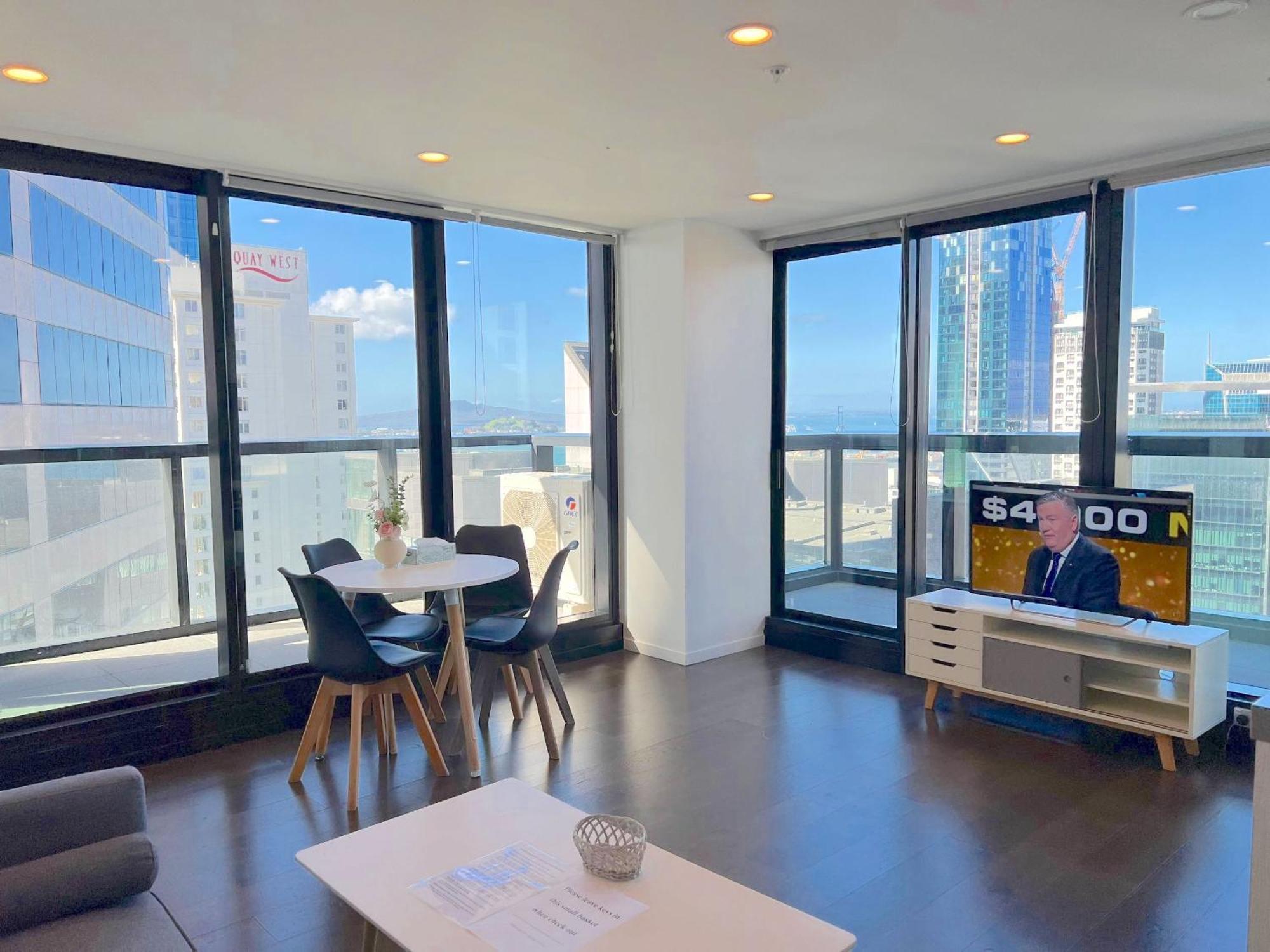Magnificent Harbour View Skytower View Apartment In Cbd Auckland Exterior photo